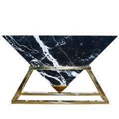 Keops Console Table with Pyramidal Marble Top and Brass Base 12