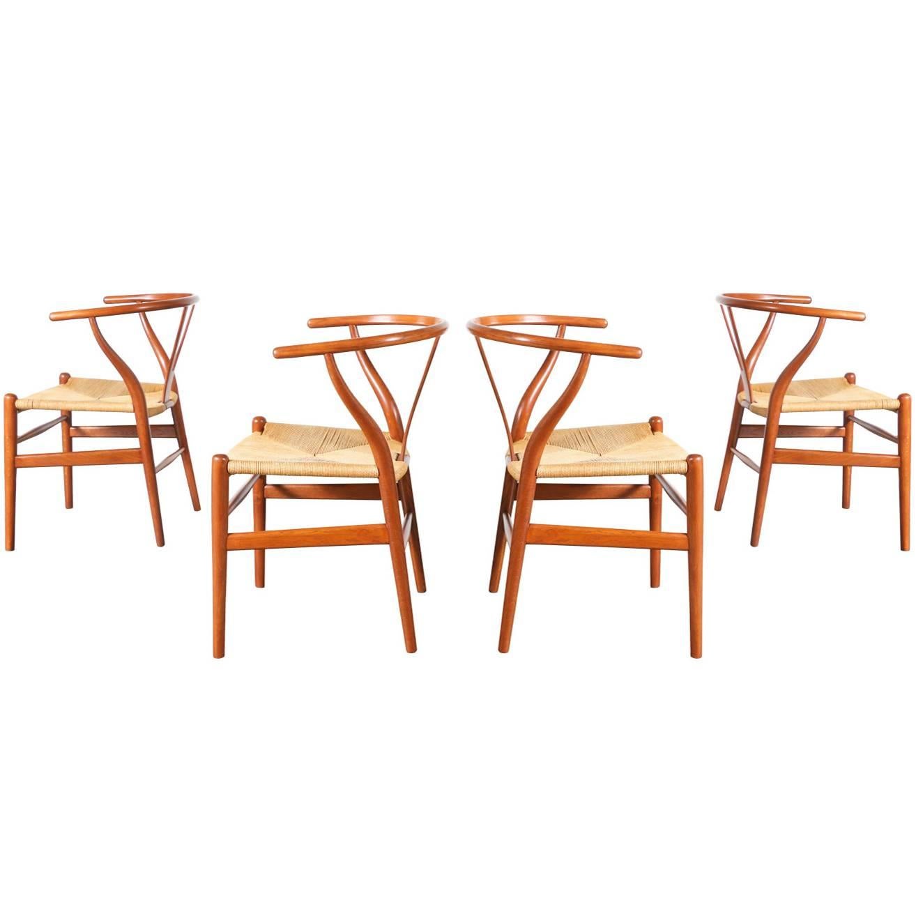 Hans J. Wegner “Wishbone” CH-24 Dining Chairs for Carl Hansen
