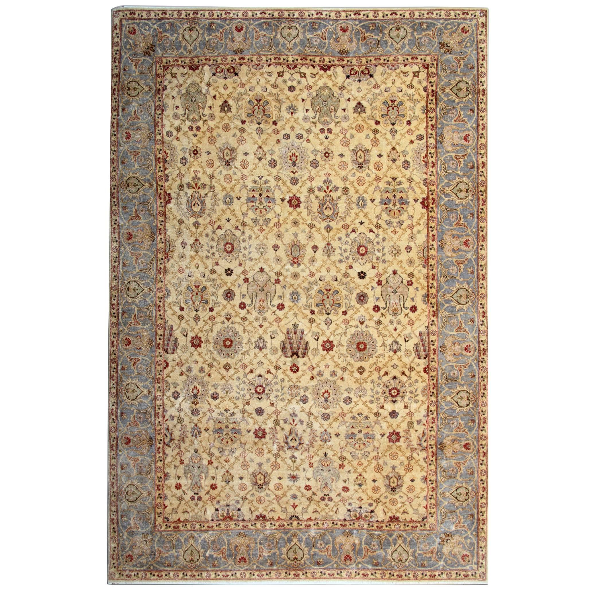 Handmade Carpet Oriental Rug Floral Rugs as Living Room Rugs for Sale For Sale