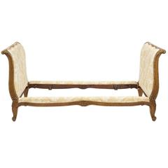 French Louis XV Style Polychromed and Carved Antique Daybed, Early 20th Century