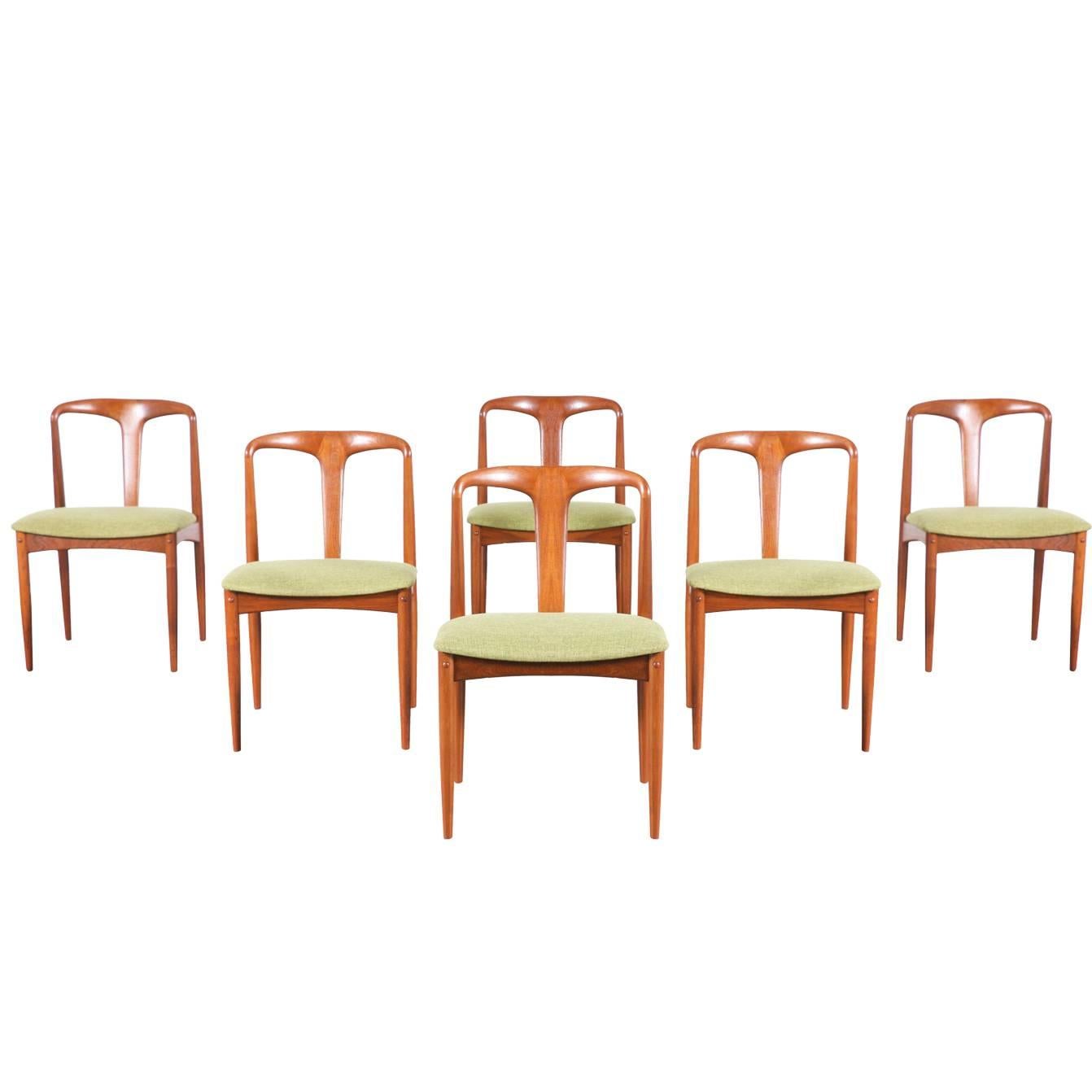 Johannes Andersen “Julianne” Teak Dining Chairs for Uldum Møbelfabrik