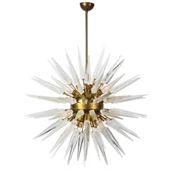 Magnifique lustre Spoutnik de style moderne du milieu du siècle dernier avec pointes en verre de Murano