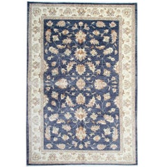 Tapis oriental élégant tapis bleu marine fait à la main en vente