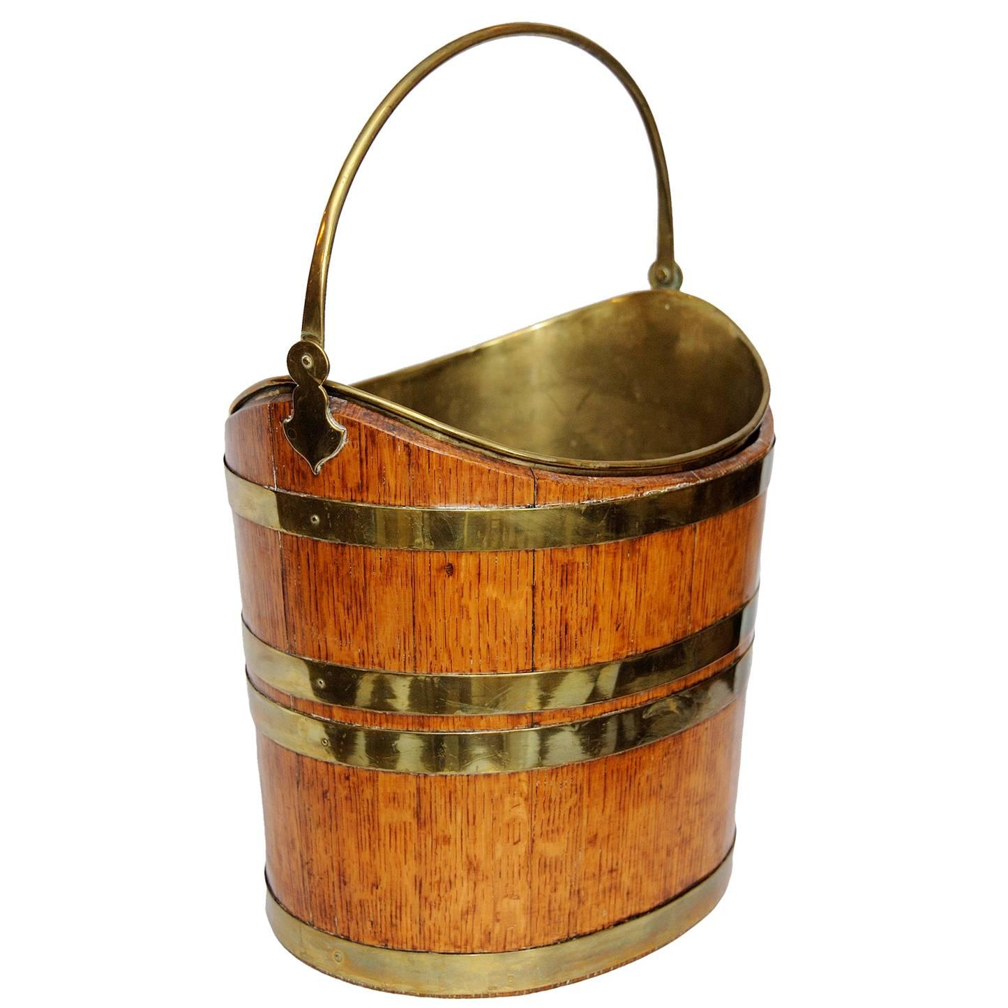 Dutch Mid-19th Century Oval Oak Oyster Bucket, circa 1840 For Sale