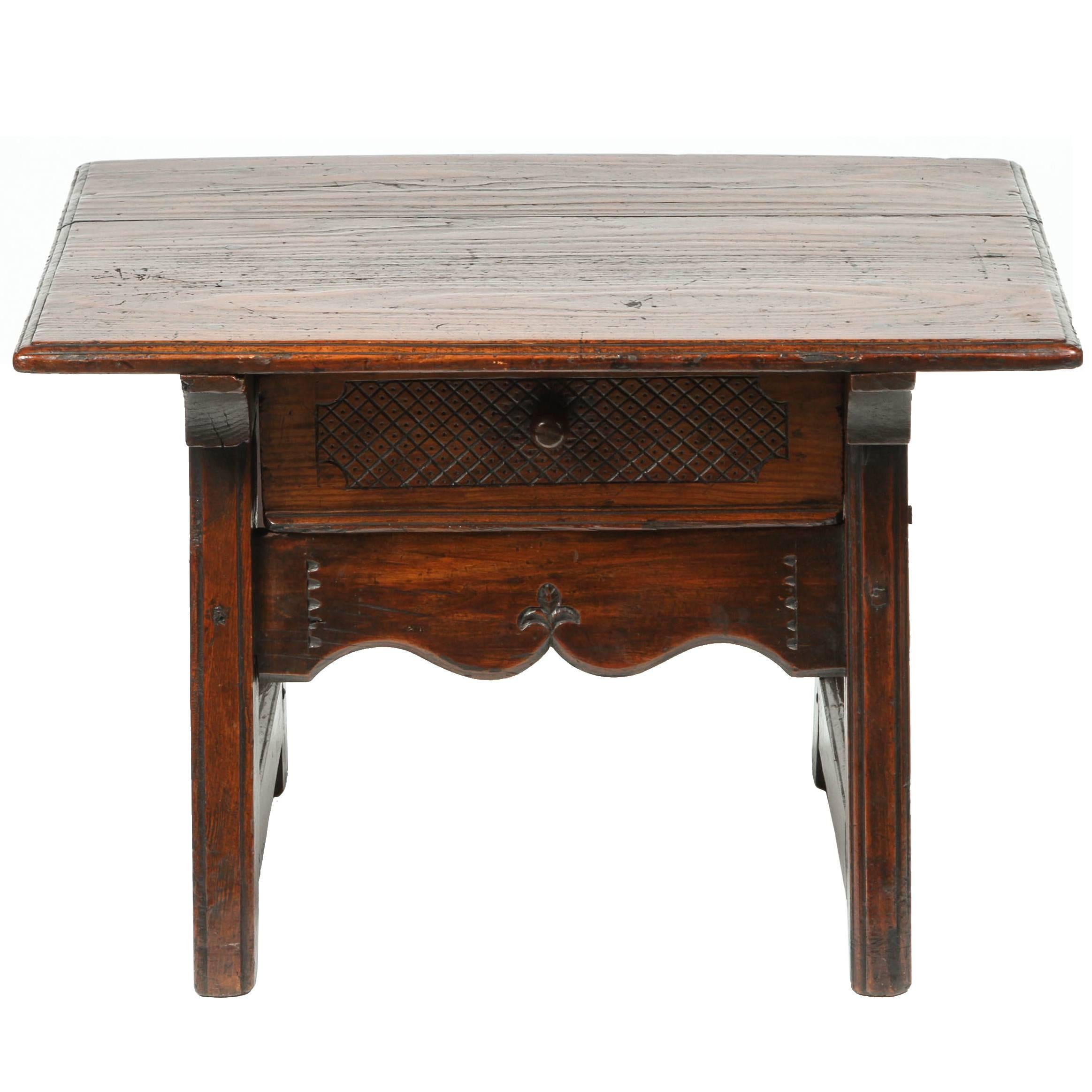 Small Spanish Colonial Table with Drawer, 19th Century For Sale