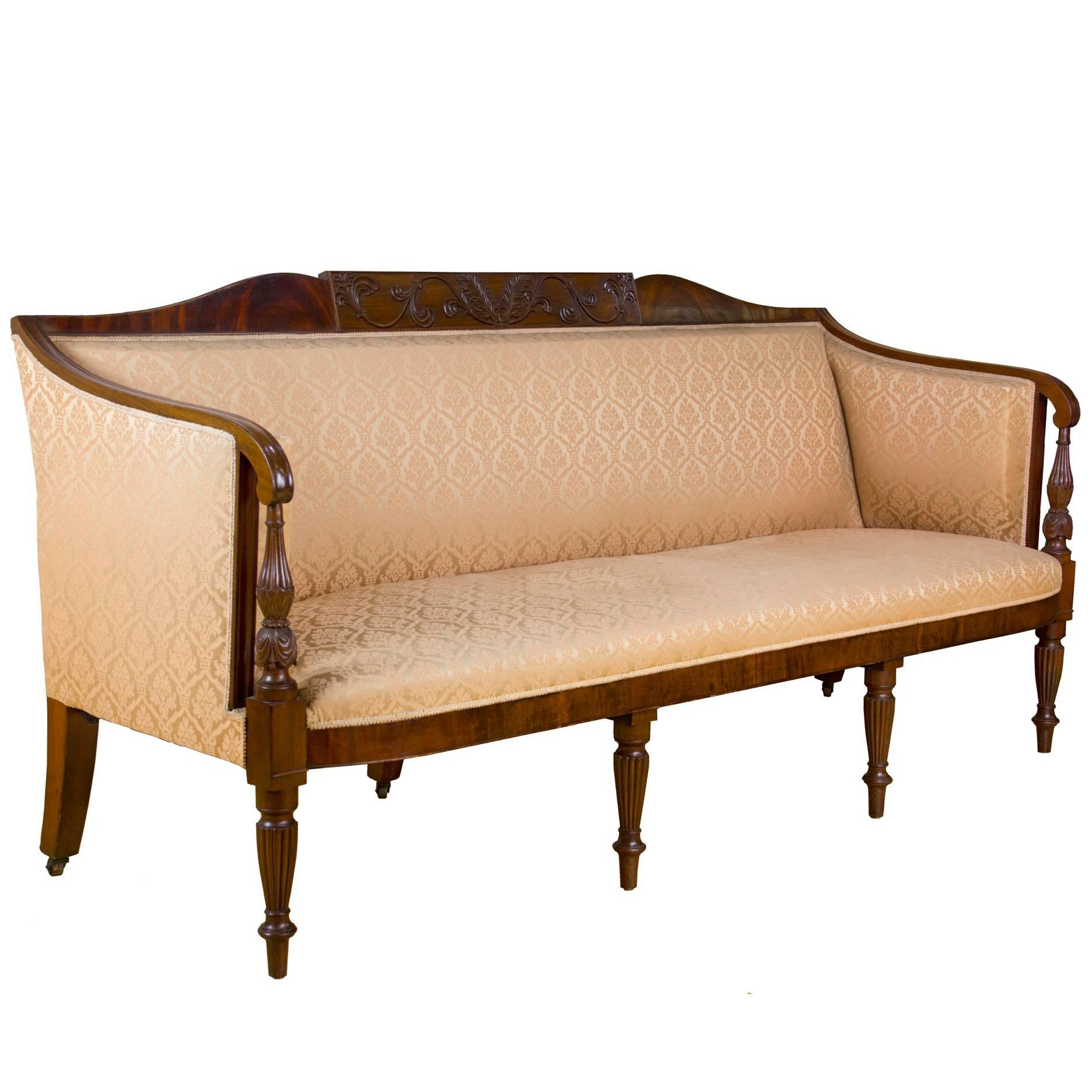 Carved Mahogany Sheraton Sofa, Salem, circa 1800-1810, McIntyre For Sale