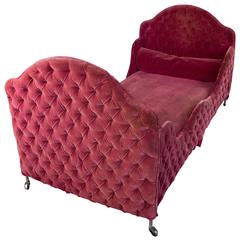 French 19th Century Daybed with Tufted Velvet 10