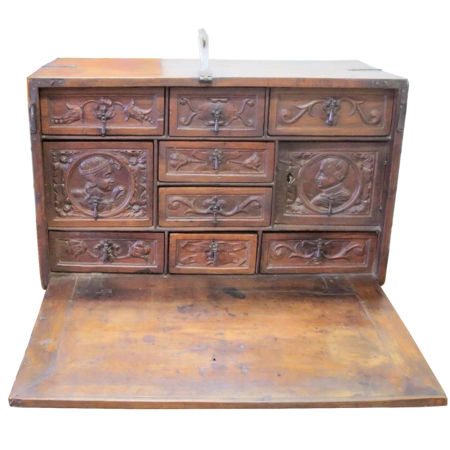 Bargueño End of 16th Century Portugal   "Writting desk" with Drawers, Bargueno