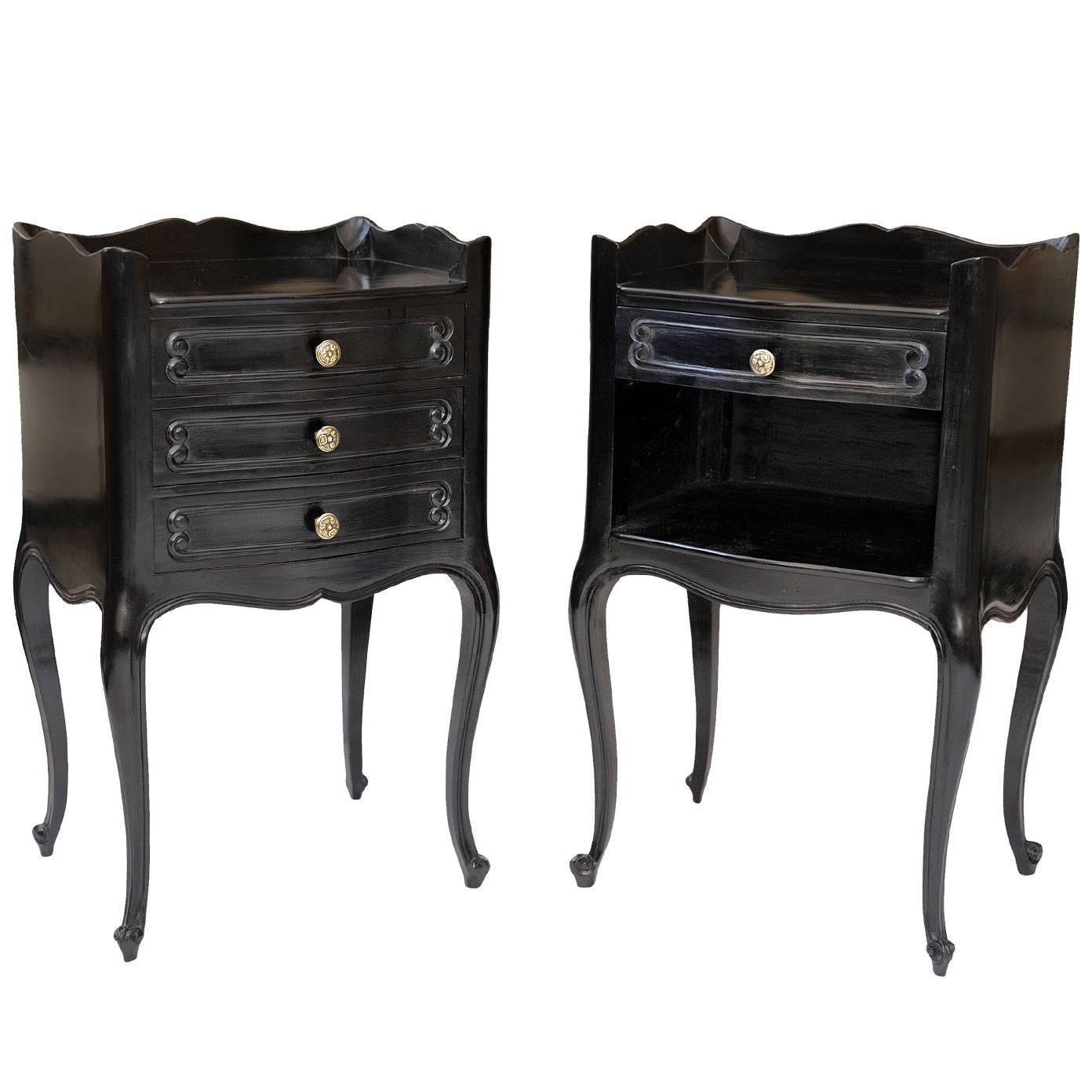 Pair of French Louis XV Style Ebonised Night/Side Tables, circa 1930 For Sale