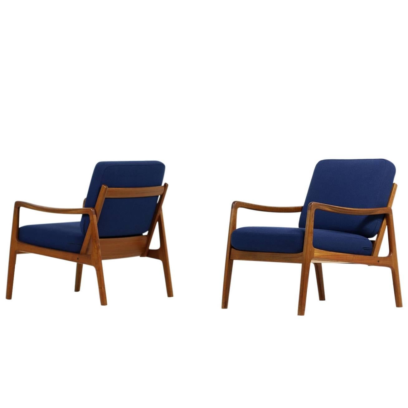 Pair of 1960s Ole Wanscher Mod. 109 Teak Easy Lounge Chairs Danish Modern For Sale