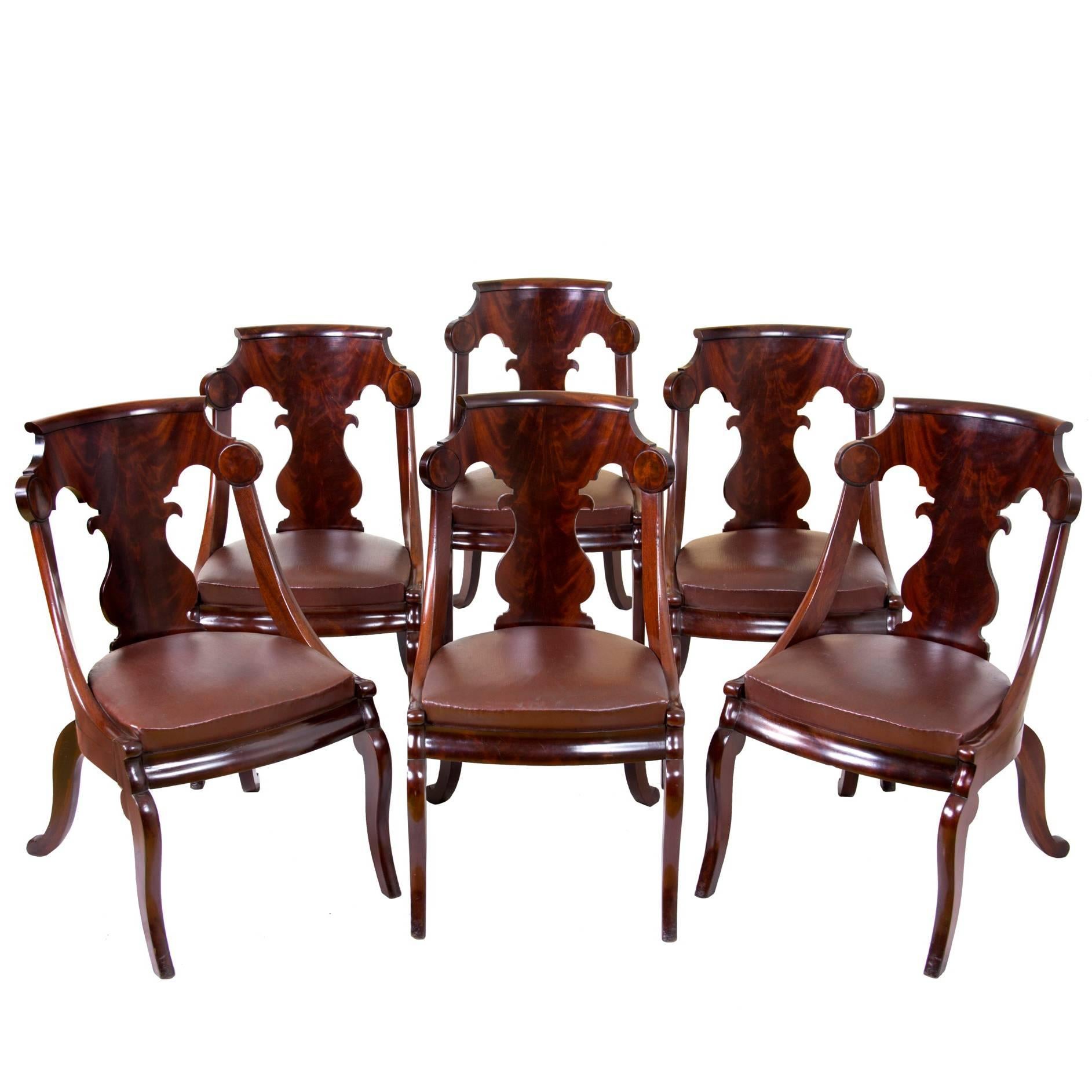Set of Six Classical Stylized Gondola Chairs, circa 1820-1830, Boston