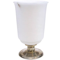 Lampe de table en albâtre en forme d'urne