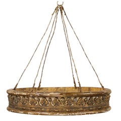 Corona de lit / couronne de lit italienne en bois peint et doré du milieu du 19e siècle, grande taille