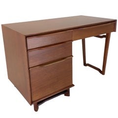 Honduran Mahogany Desk by Hickory Manufacturing