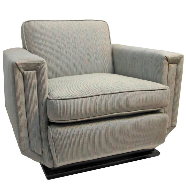 MidCentury Modern Club Chair For Sale at 1stdibs