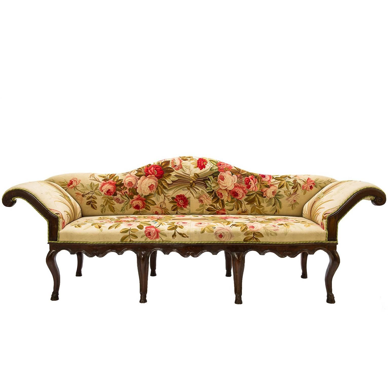 Antike  Sofa Louis XV, bezogen mit authentischem, perfektem Aubusson-Wandteppich