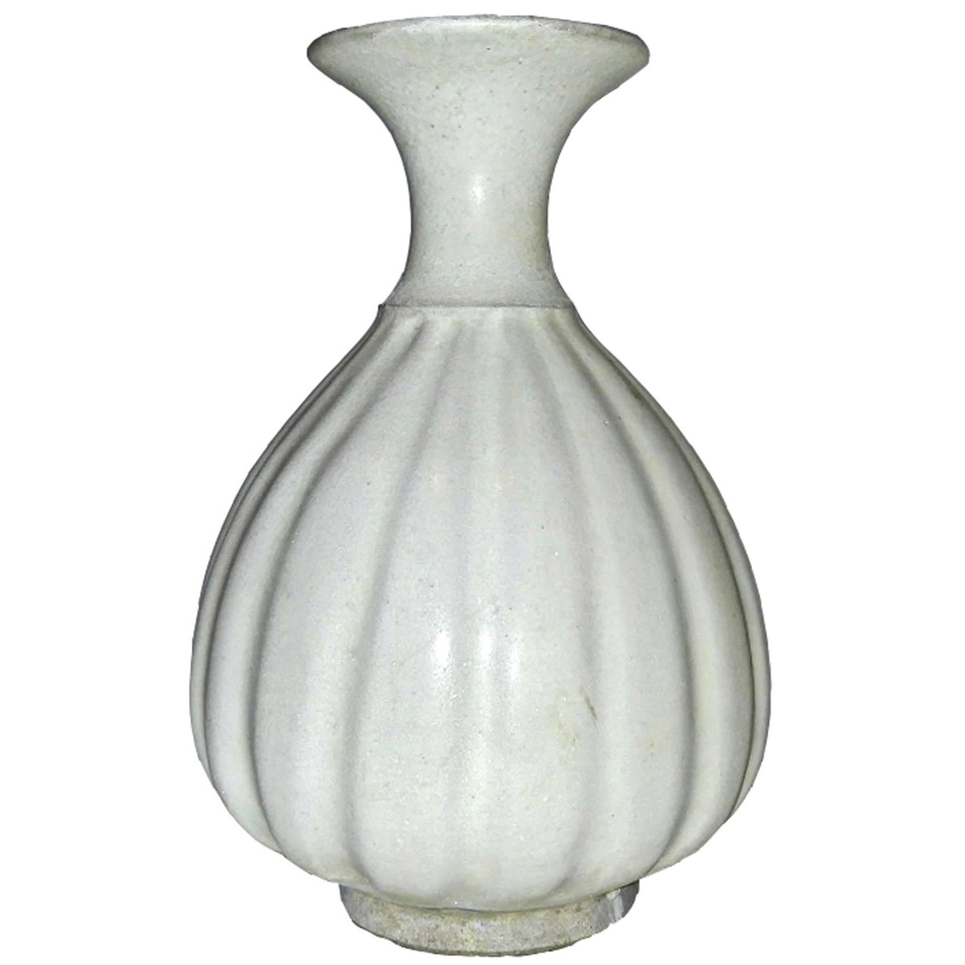 Ceramic Vase in White Glaze