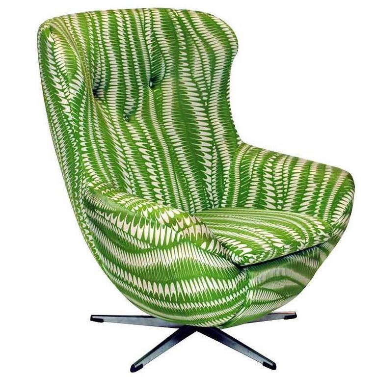 Vintage 'Egg' Style Chair Upholstered Chair on Metal Swivel Base at 1stDibs