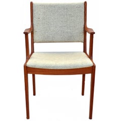 Vintage Danish Modern Chair D-Scan