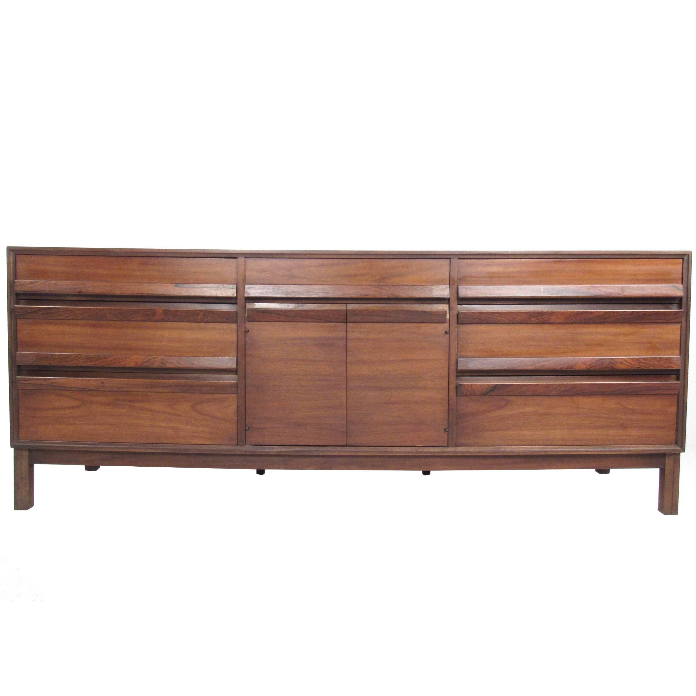Stylish Mid-Century Modern Walnut and Rosewood Dresser