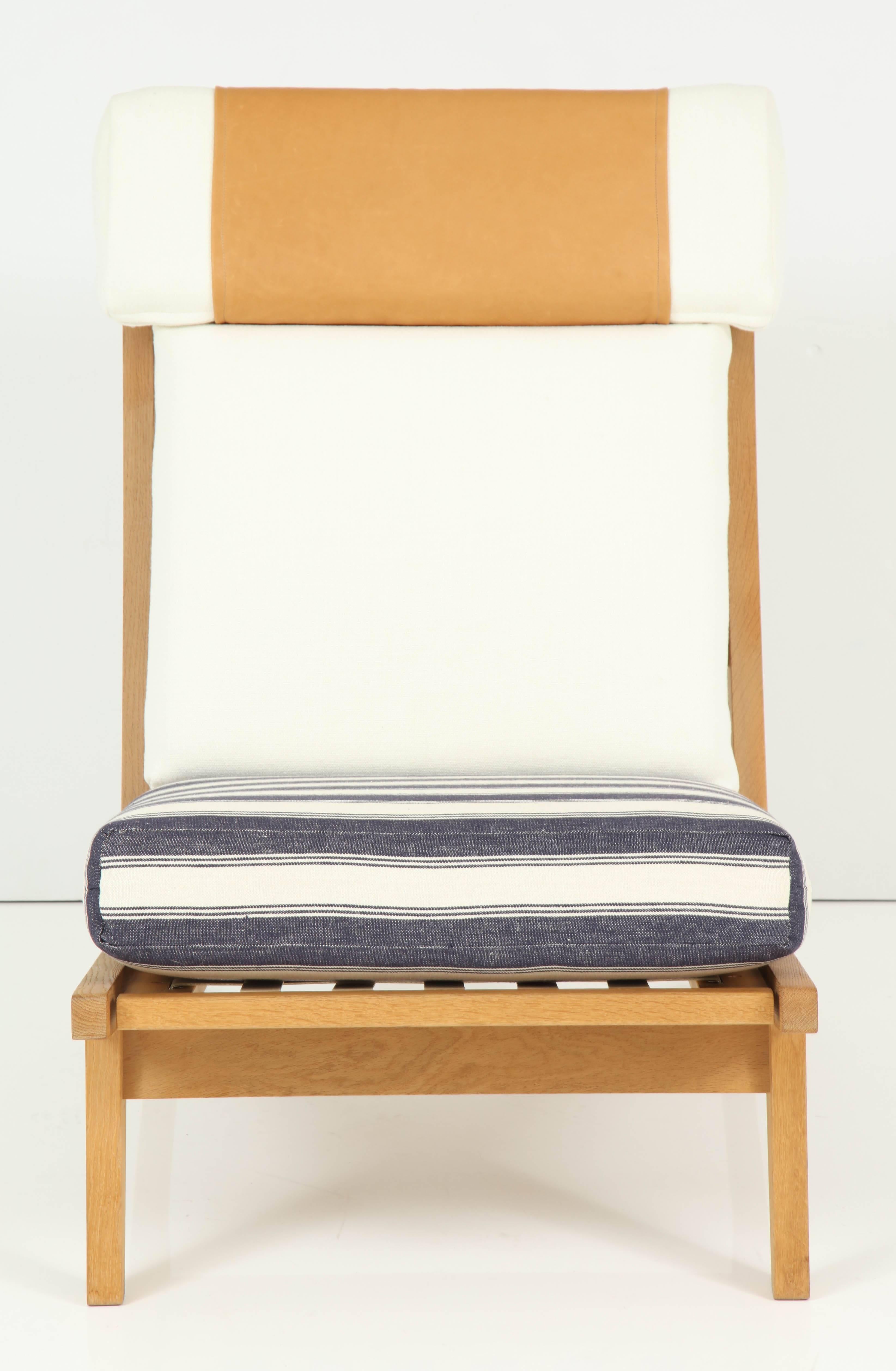 Pair of Hans J Wegner GETAMA Lounge Chairs, circa 1960s In Excellent Condition In New York, NY