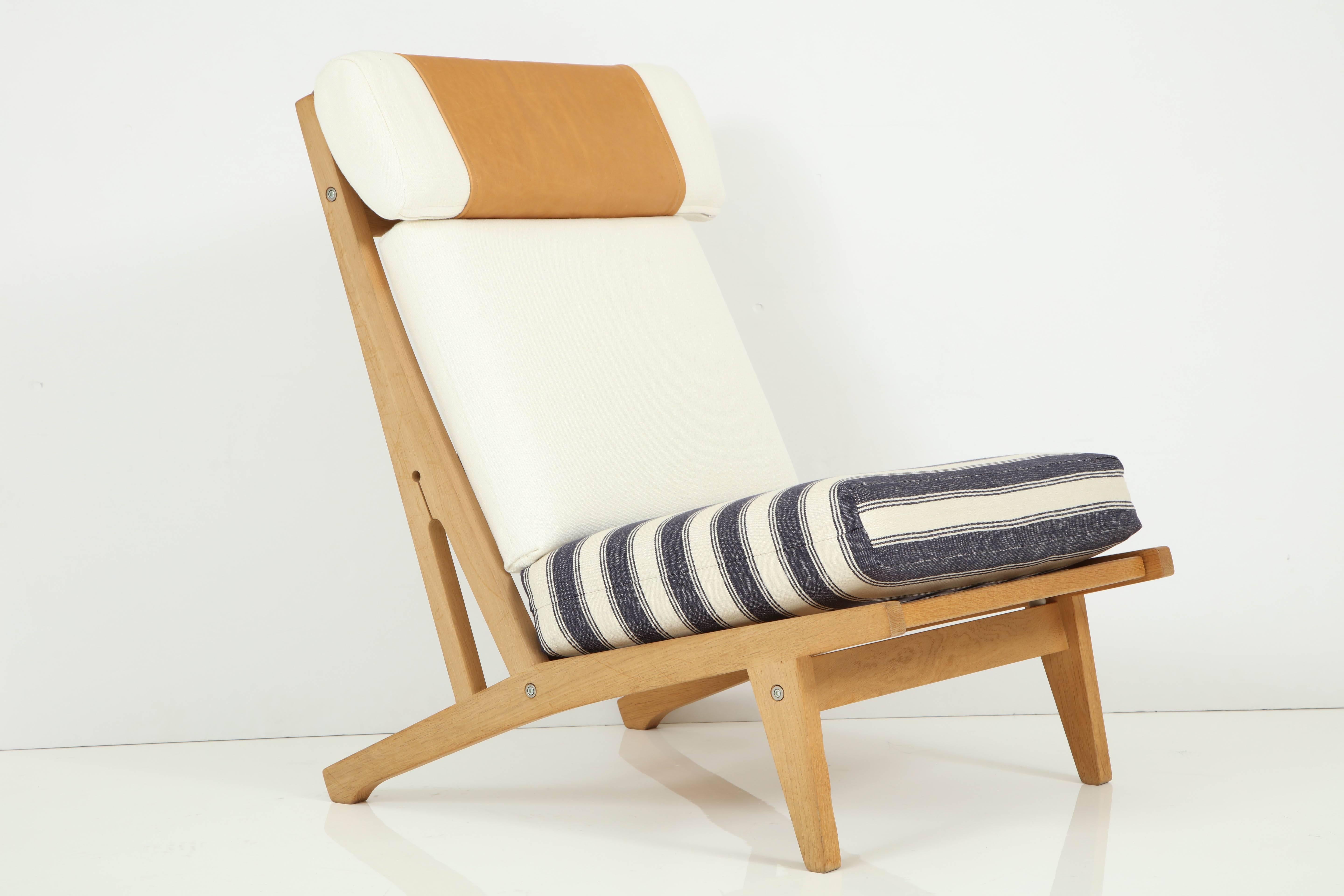 Sheepskin Pair of Hans J Wegner GETAMA Lounge Chairs, circa 1960s