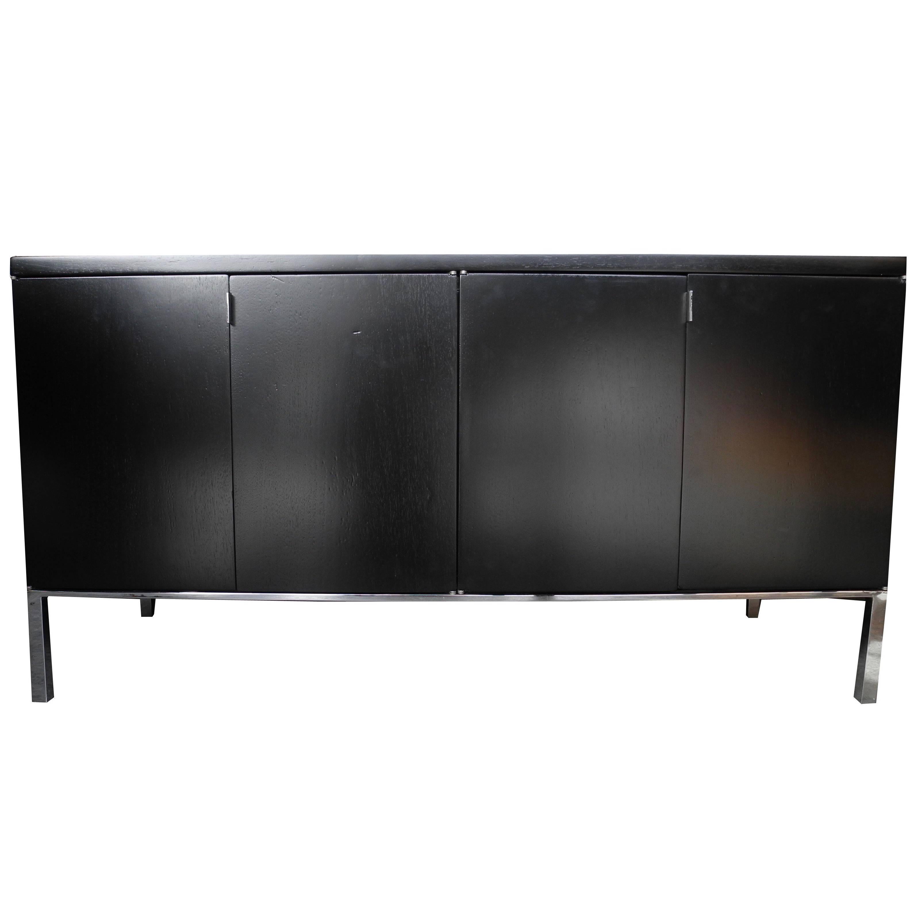 Black Vintage Mid-Century Modern Credenza in the Style of Florence Knoll For Sale