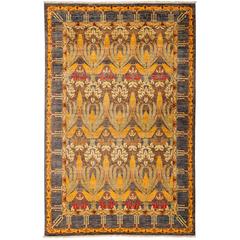 Hand-Knotted Rug in the Style of an Arts & Crafts Design 10