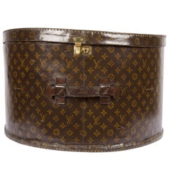 Louis Vuitton Round Hatbox in monogram canvas, circa 1920.