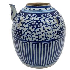 20th Century, Chinese, Porcelain Pot