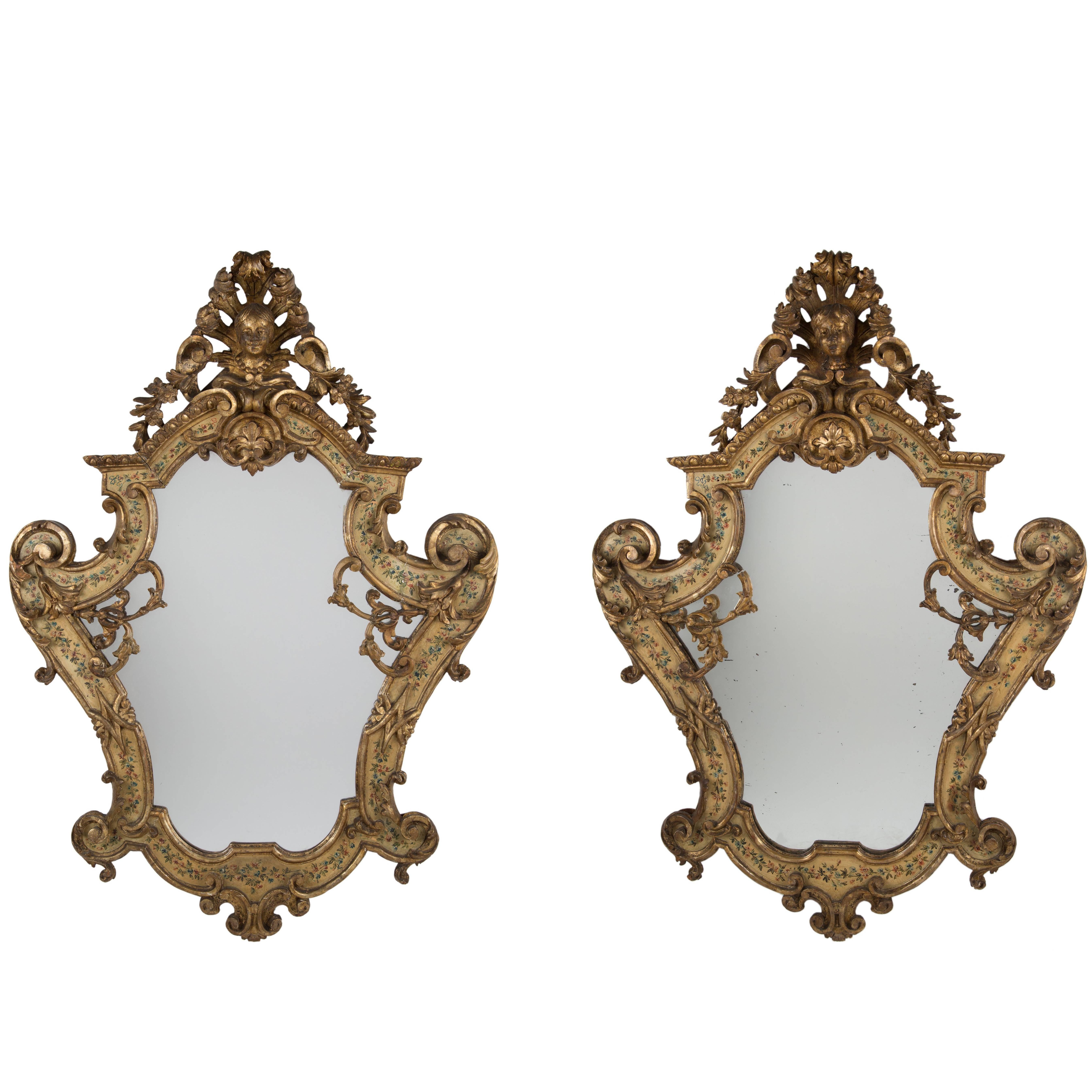 Paire de miroirs vénitiens en bois doré polychrome Lacca Povera et Lacca Povera