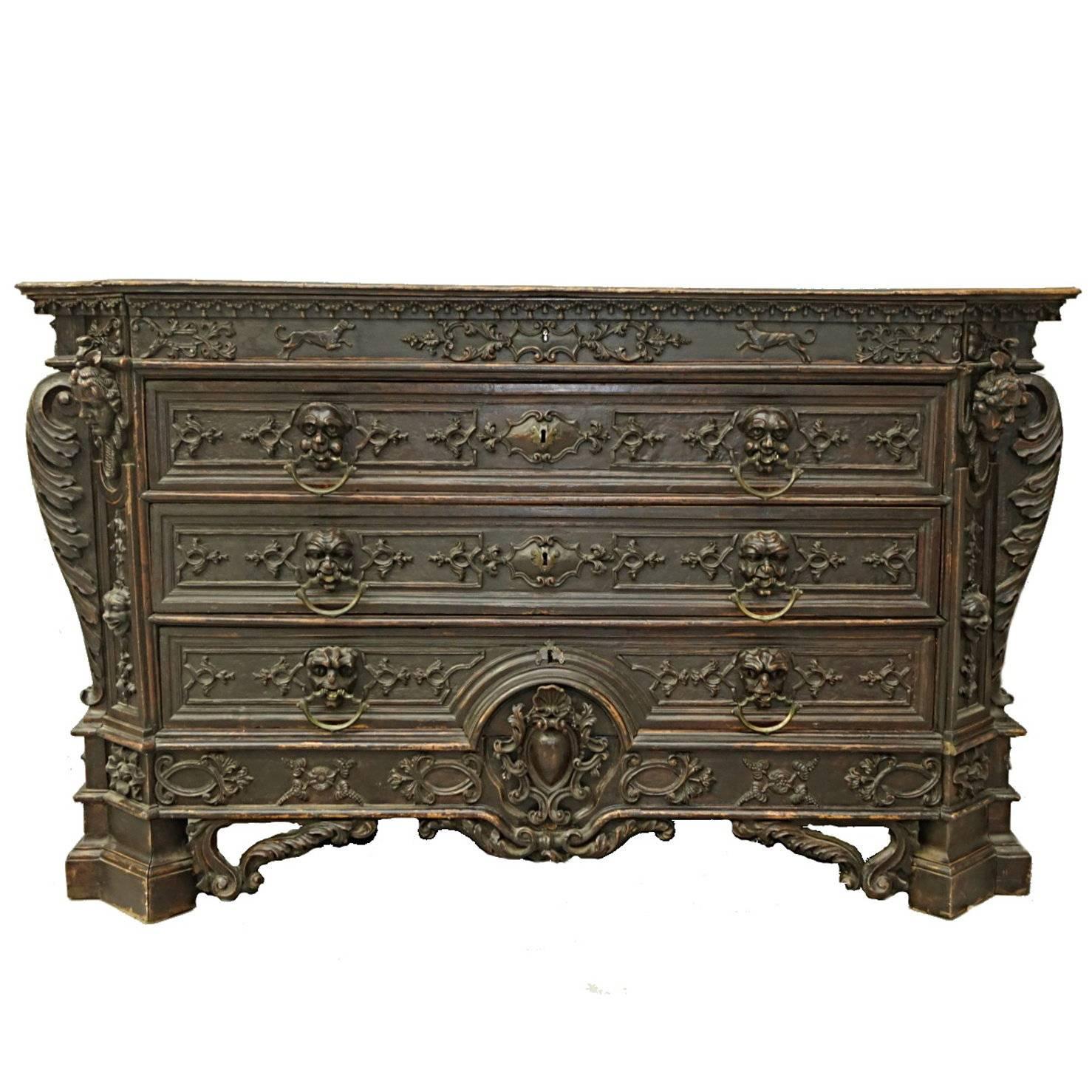 Italian Walnut Commode Andrea Fantoni, 17th-18th Century For Sale