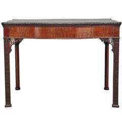Early 20th Century Chippendale Influenced Mahogany Center Table