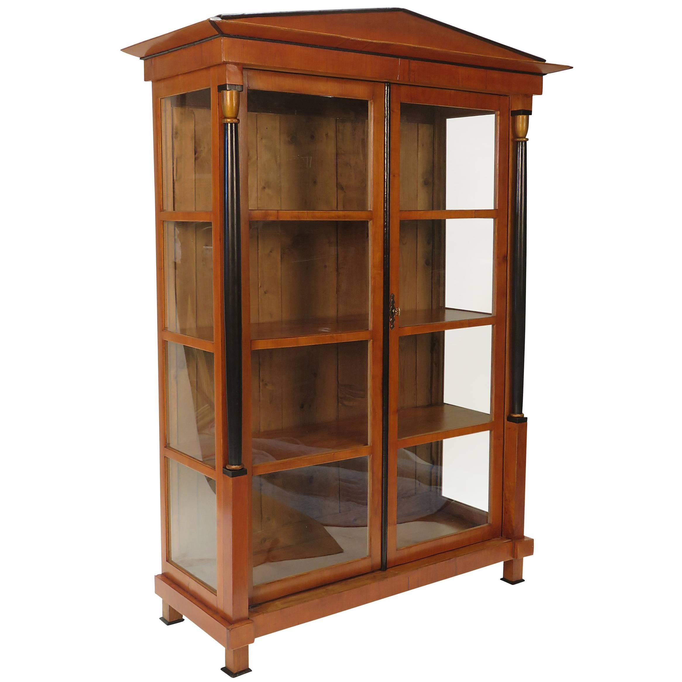 19th century Austrian Biedermeier Style Bookcase - Cabinet