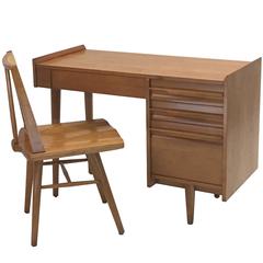 Einzelner Schreibtisch und Stuhl von Crawford Furniture in Ahorn