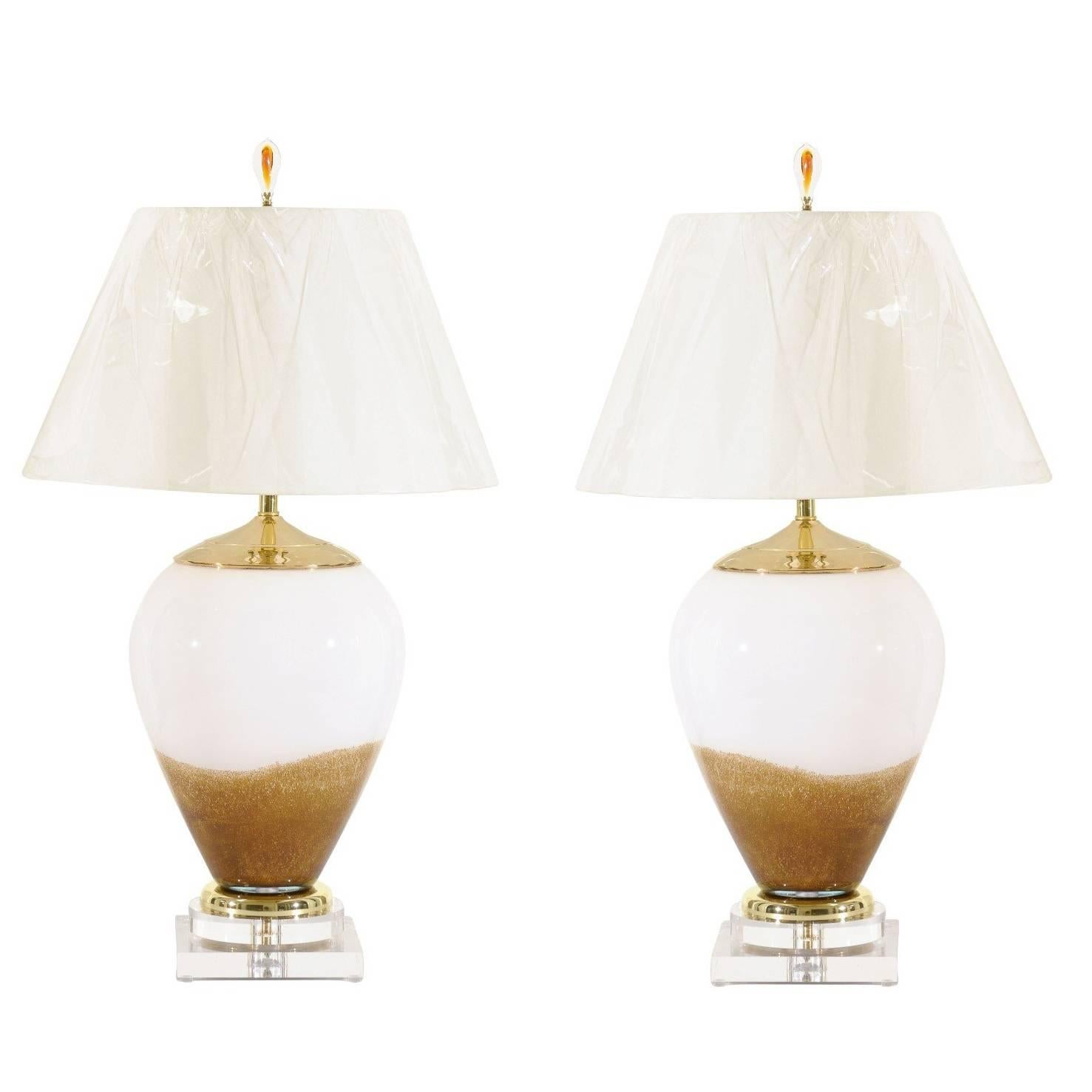 Exceptional Pair of Blown Glass Lamps in Caramel and Cream, Poland, circa 1990