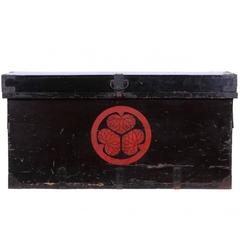 Antique Japanese Edo Period Black and Red Lacquered Clothing Chest