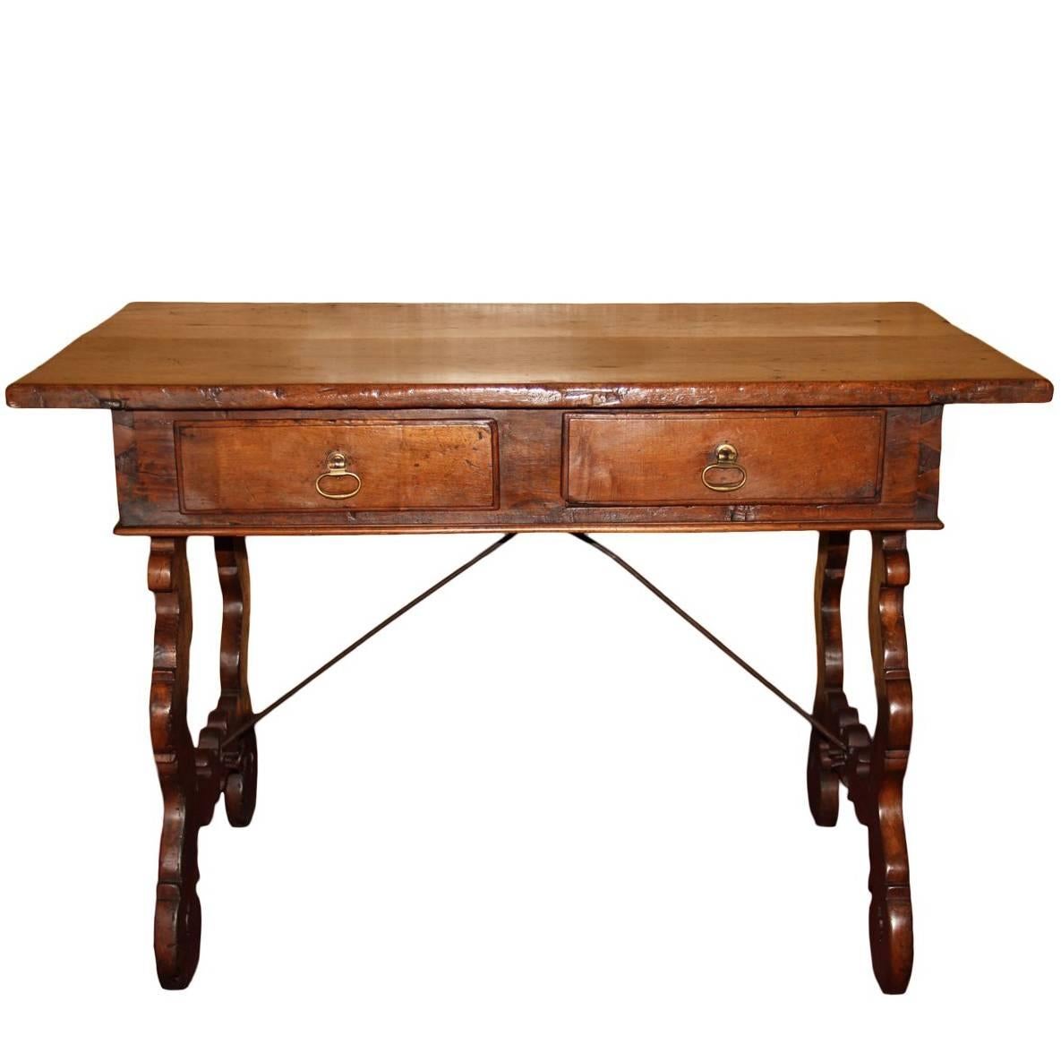 18th Century Tuscan Walnut Desk For Sale