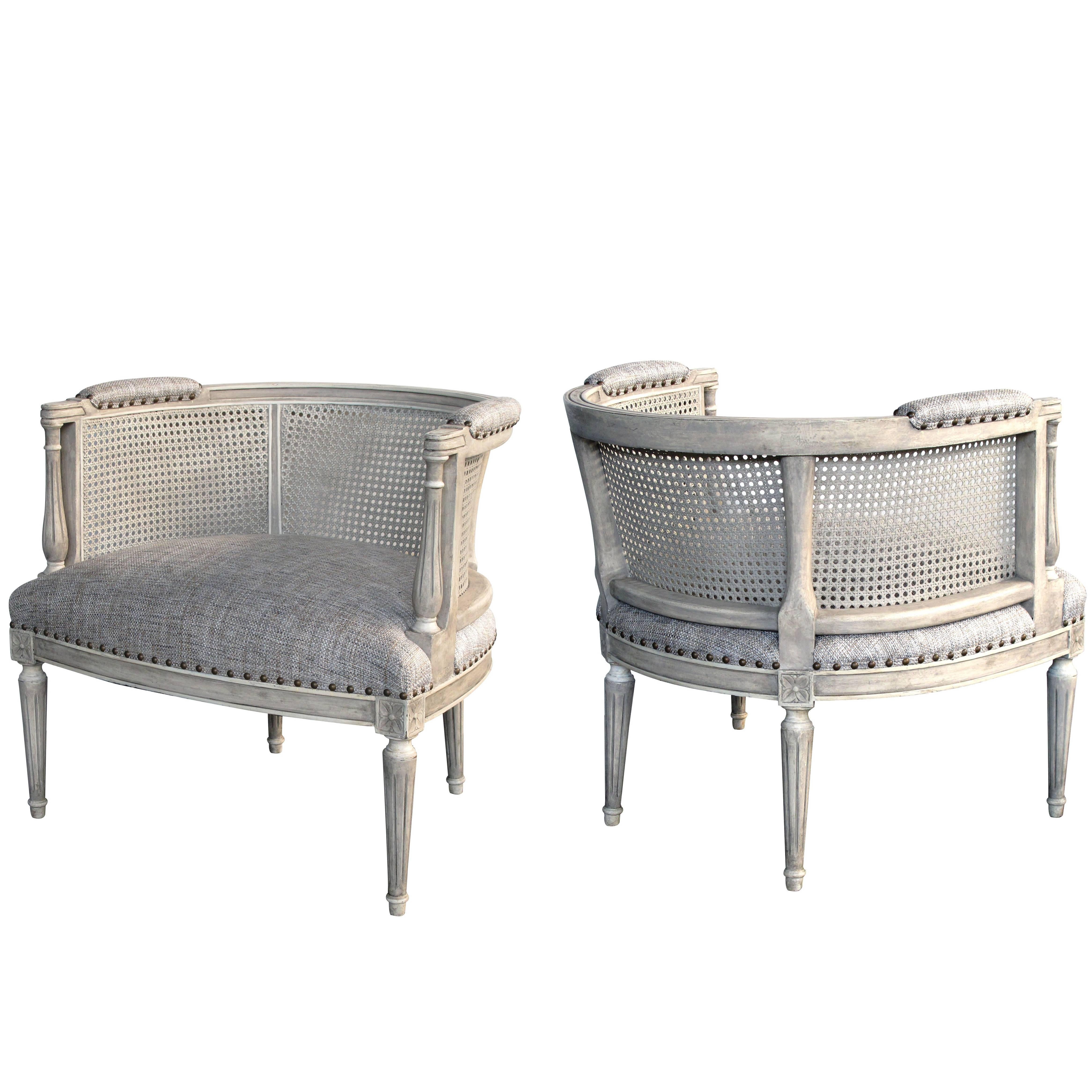 Stylish Pair of Hollywood Regency 1960s Painted Barrel-Back Chairs