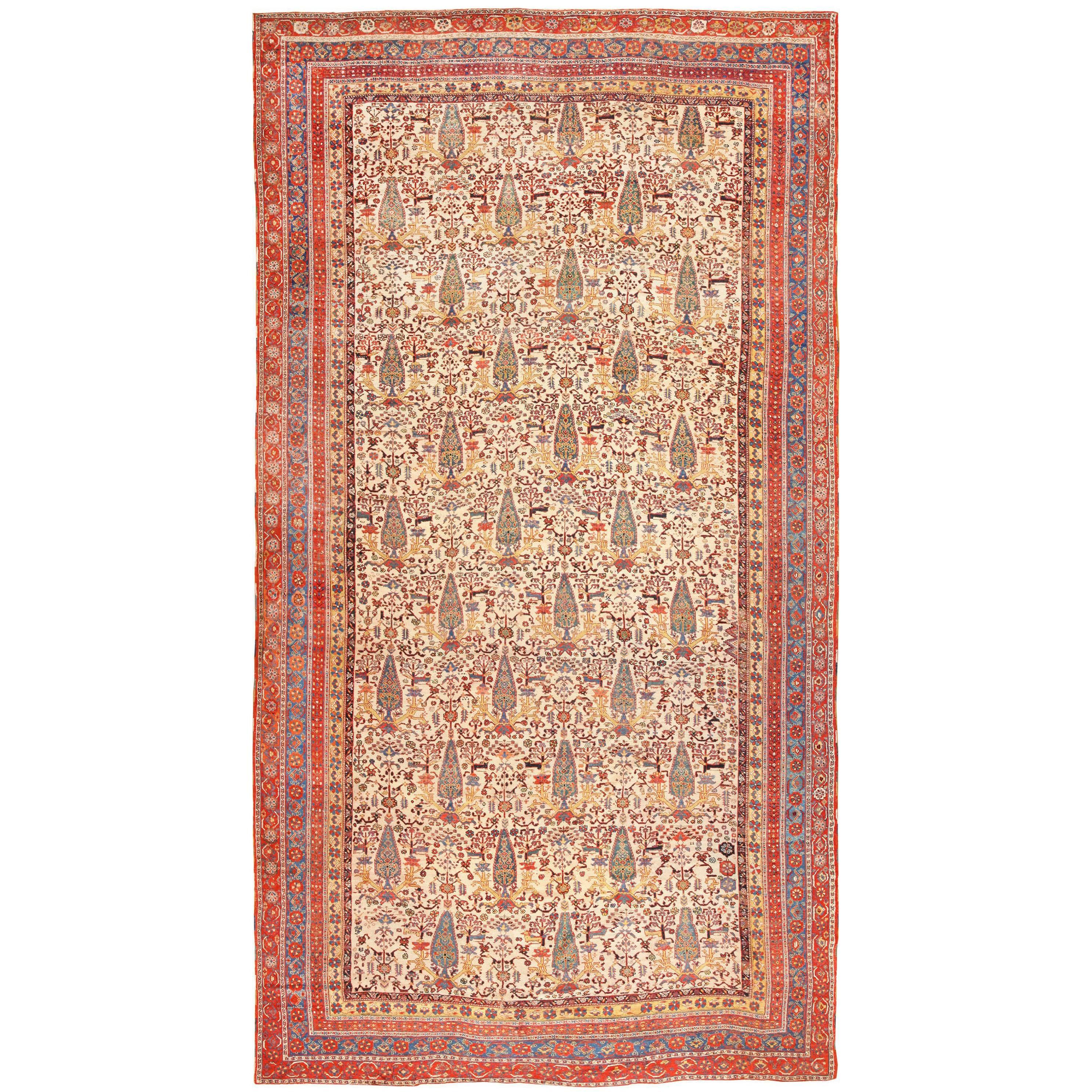 Large Antique Persian Qashqai Rug. Size: 12 ft 8 in x 24 ft (3.86 m x 7.32 m)