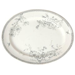 Assiette de présentation ovale en céramique Wedgewood du 19ème siècle