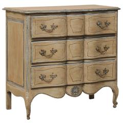 Painted Wood Three-Drawer Serpentine Chest with Scalloped Skirt and Shell Motif