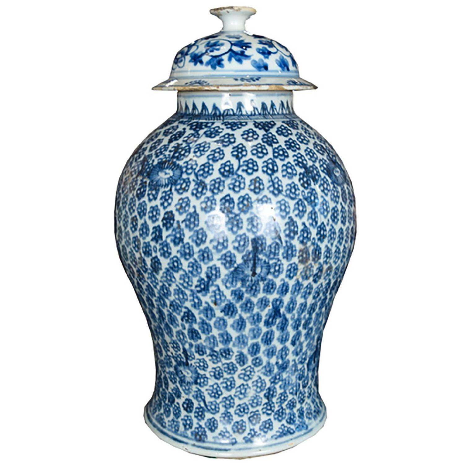 Chinese Blue and White Chrysanthemum Baluster Jar