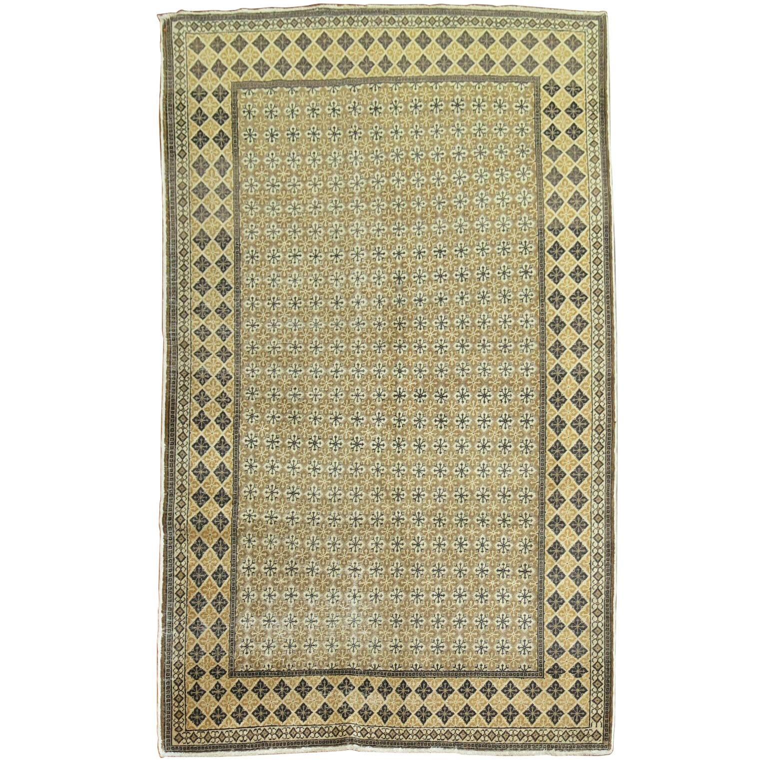 Vintage Turkish Sivas Rug