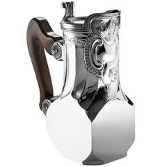 Sophisticated Coffee Maker with a Rosewood Handle 6