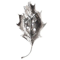 'Holly' Silver Leaf with a Sinuous Design