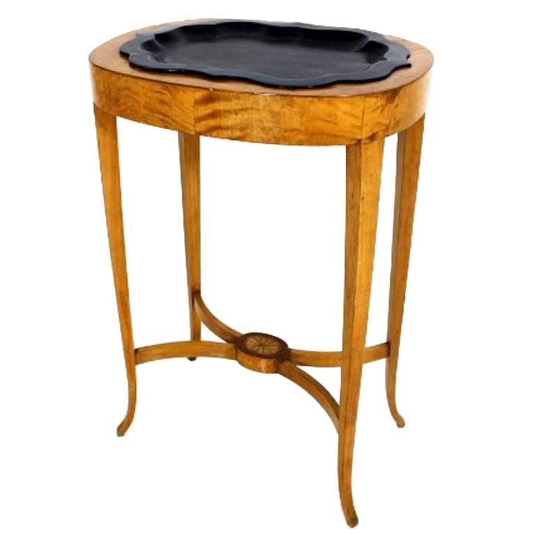 Swedish Small Empire or Biedermeier Tray Table in Flame Birch, circa 1820 For Sale