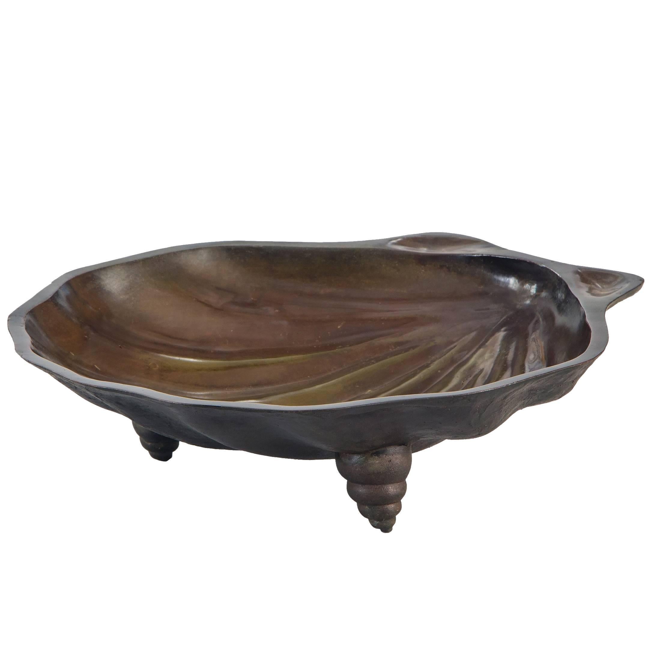 Japanese Green and Brown Patinated Bronze Shell Dish  For Sale