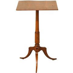 Swedish 19th Century Elmwood Side Table with Lovely Wood Grain and Square Top 11