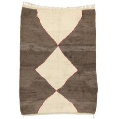 Minimalist Berber Moroccan Rug with Mid-Century Modern Design 11